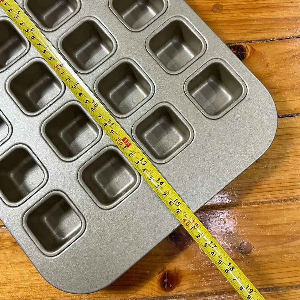 Williams Sonoma Goldtouch Mini Brownie Bite Pan 20 Cup Nonstick Bakeware
